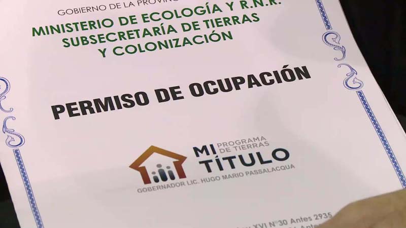 Gobernador López: se entregaron 320 soluciones de tierra 