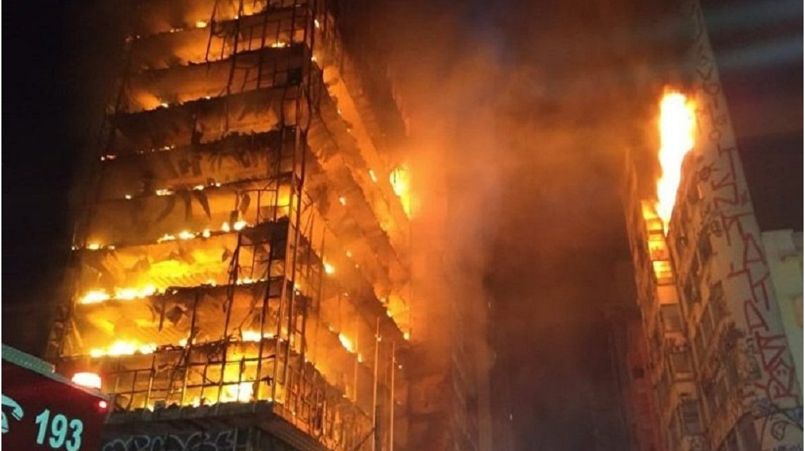 Sao Paulo: feroz incendio deja al menos un muerto y varios desaparecidos