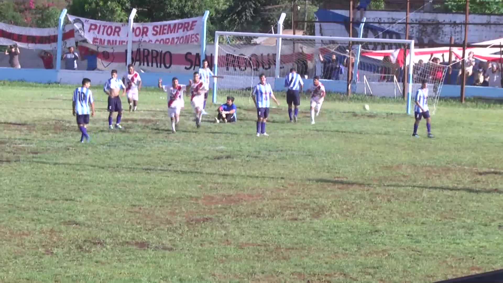 Fútbol Regional Amateur: CSYD Jardín América 0 – Guaraní 2