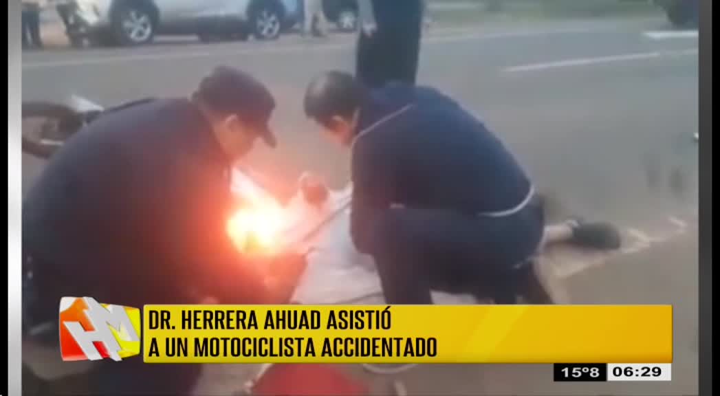 El Dr. Herrera Ahuad asistió a un motociclista accidentado