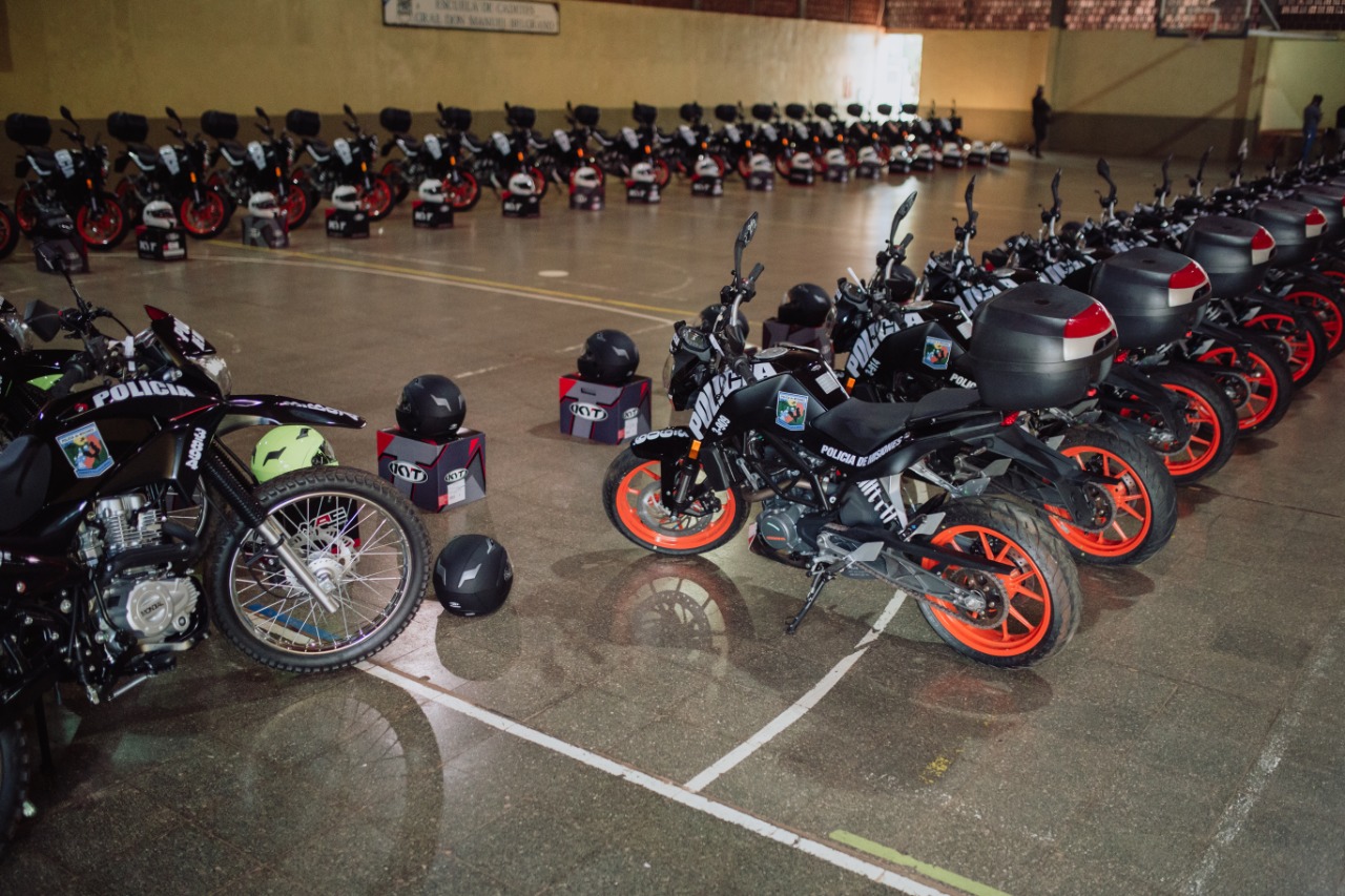 06 10 2020 OHA entregó 50 motocicletas para la Policía de Misiones 4