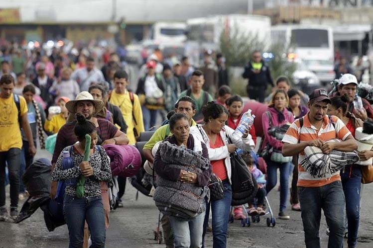 La primera caravana de migrantes llega a Ciudad de México