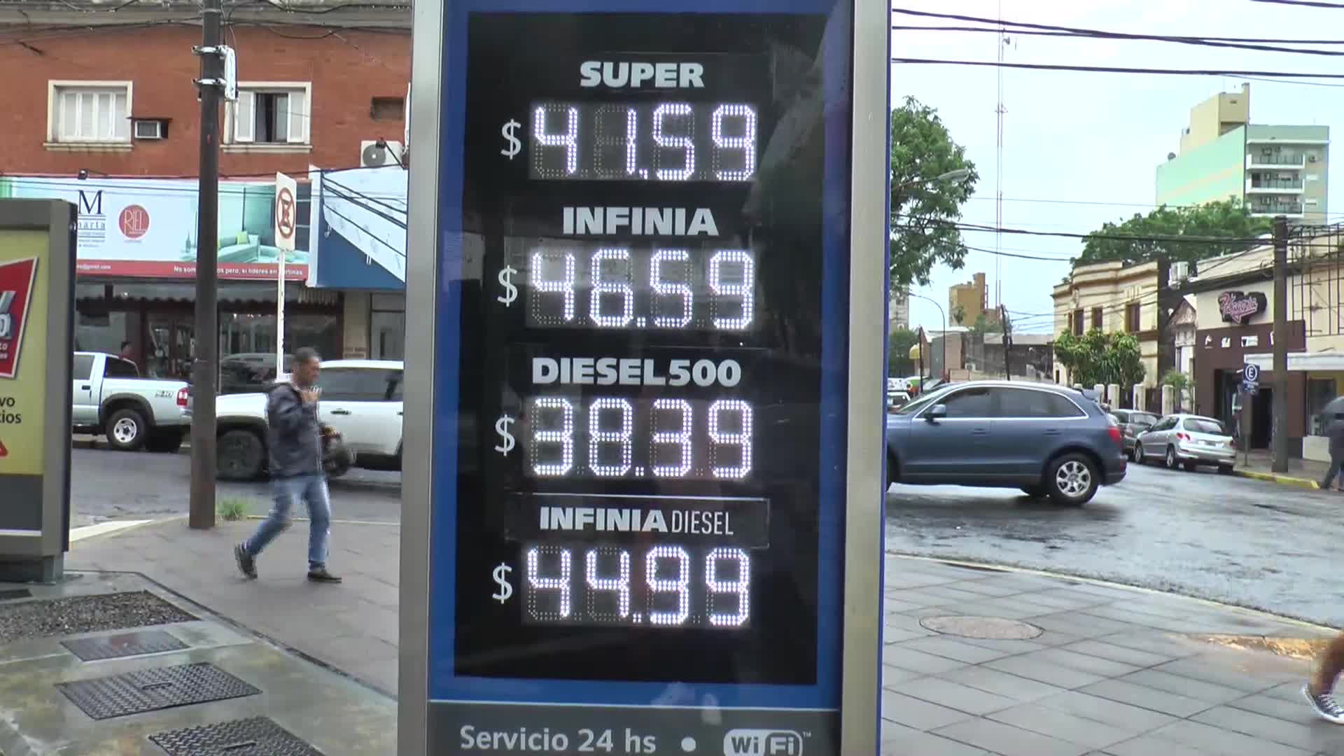 YPF bajó los precios de sus combustibles, se sumarían otras petroleras