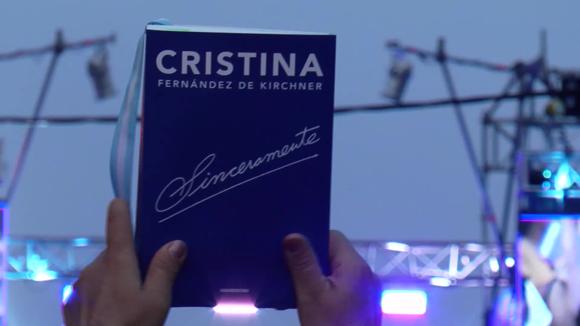 “Sinceramente”: Cristina Kirchner visitó Misiones y presentó su libro 