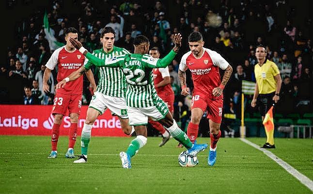 Fútbol: con el clásico Sevilla-Betis regresa la Liga de España