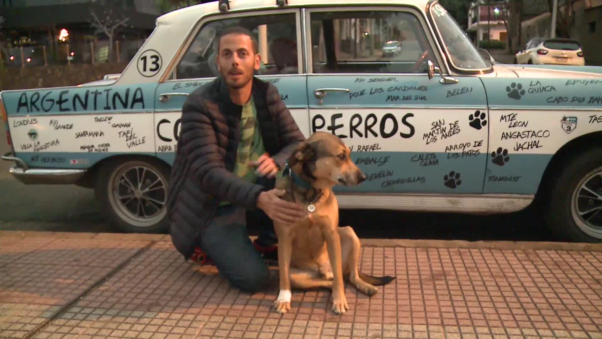 Lleva un mensaje de tenencia responsable: charly, el bonaerense que recorre el país con su perro 