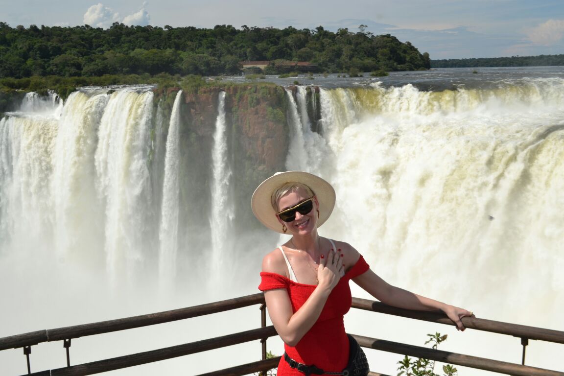 Katy Perry en las Cataratas de Iguazú