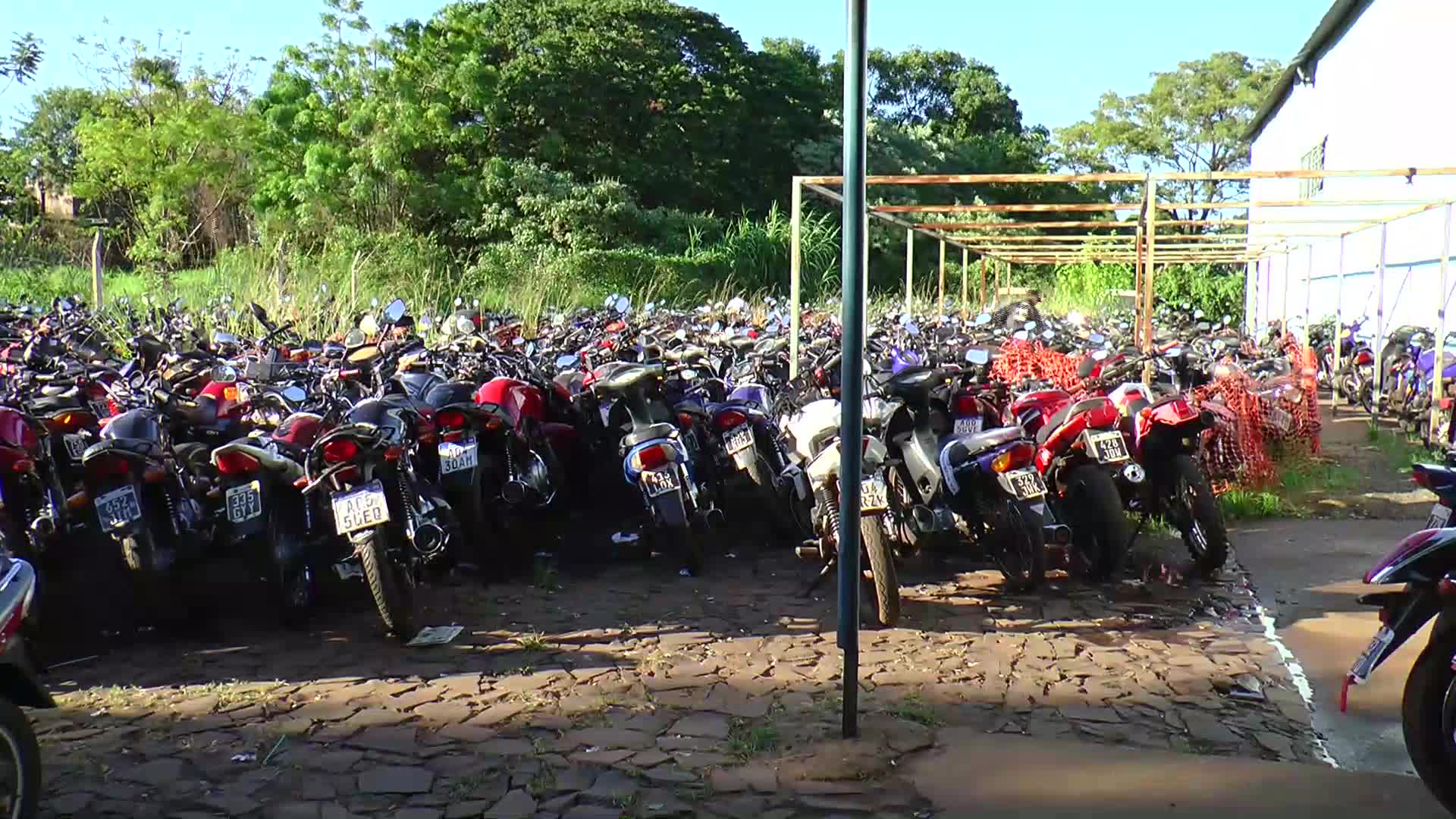400 motos pasan a compactación: colapso del Corralón Municipal de Posadas