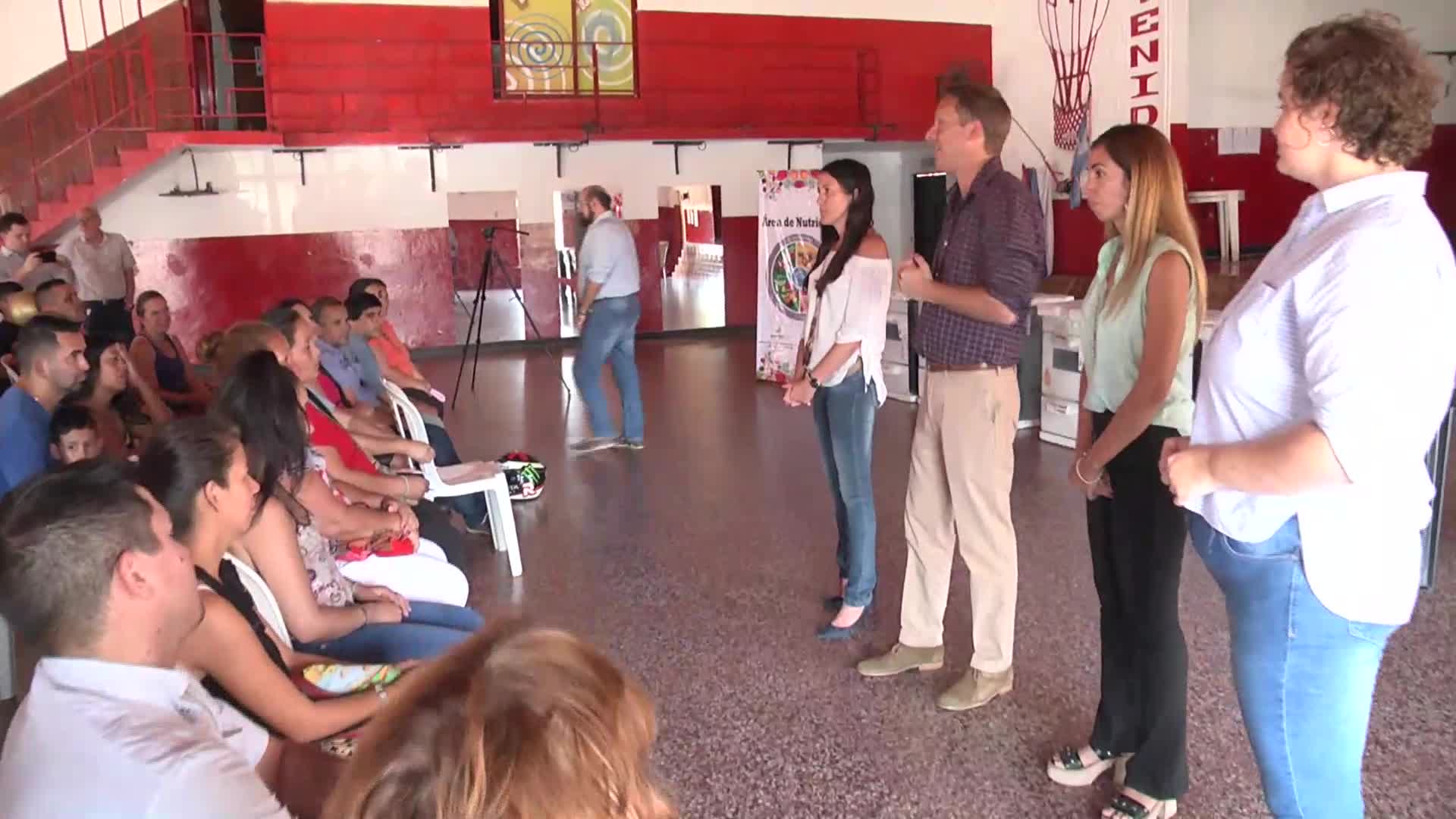 Cocineros comunitarios recibieron capacitación profesional en la UPM