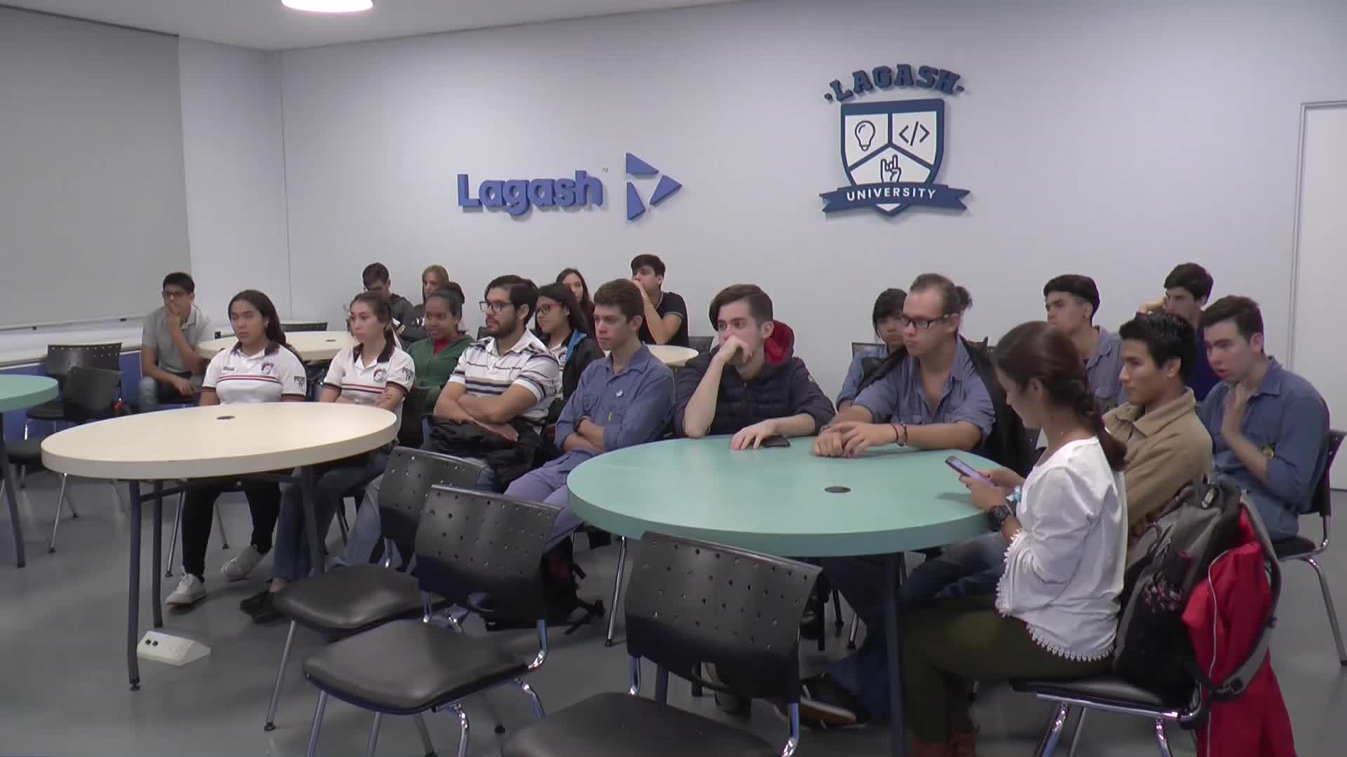 Programa de Formación Tecnológica entre la Escuela de Robótica y Lagash University