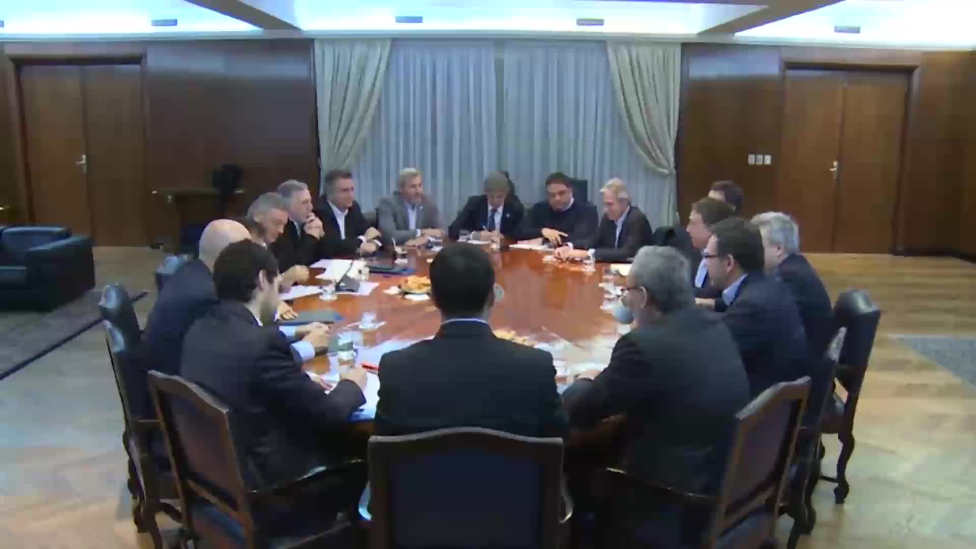 Primera reunión del nuevo equipo económico de Macri: Dujovne pidió austeridad y medidas para reducir la pobreza
