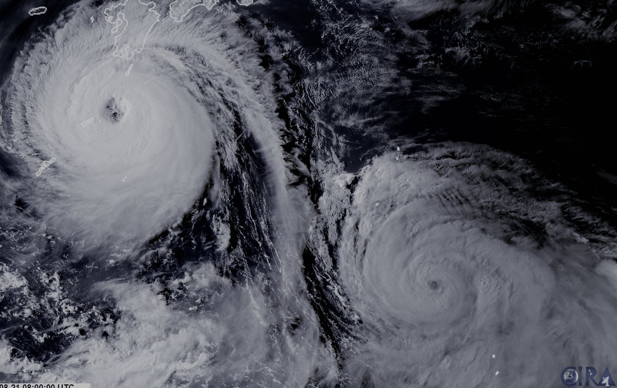 Alerta en Japón y Corea del Norte por tifones y en Hawái por un huracán