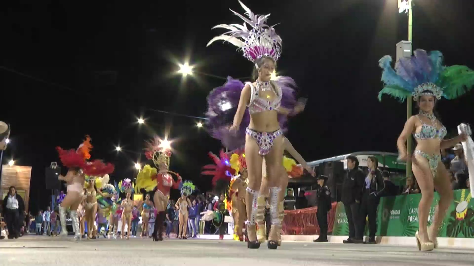 Posadas: los carnavales aportaron calidez en las frescas noches