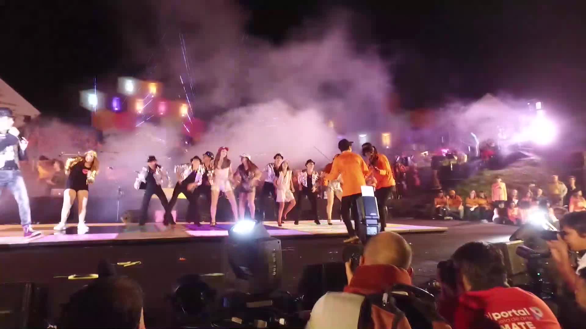 10° aniversario: el público bailó en el escenario en el cierre del Iguazú en Concierto 2019