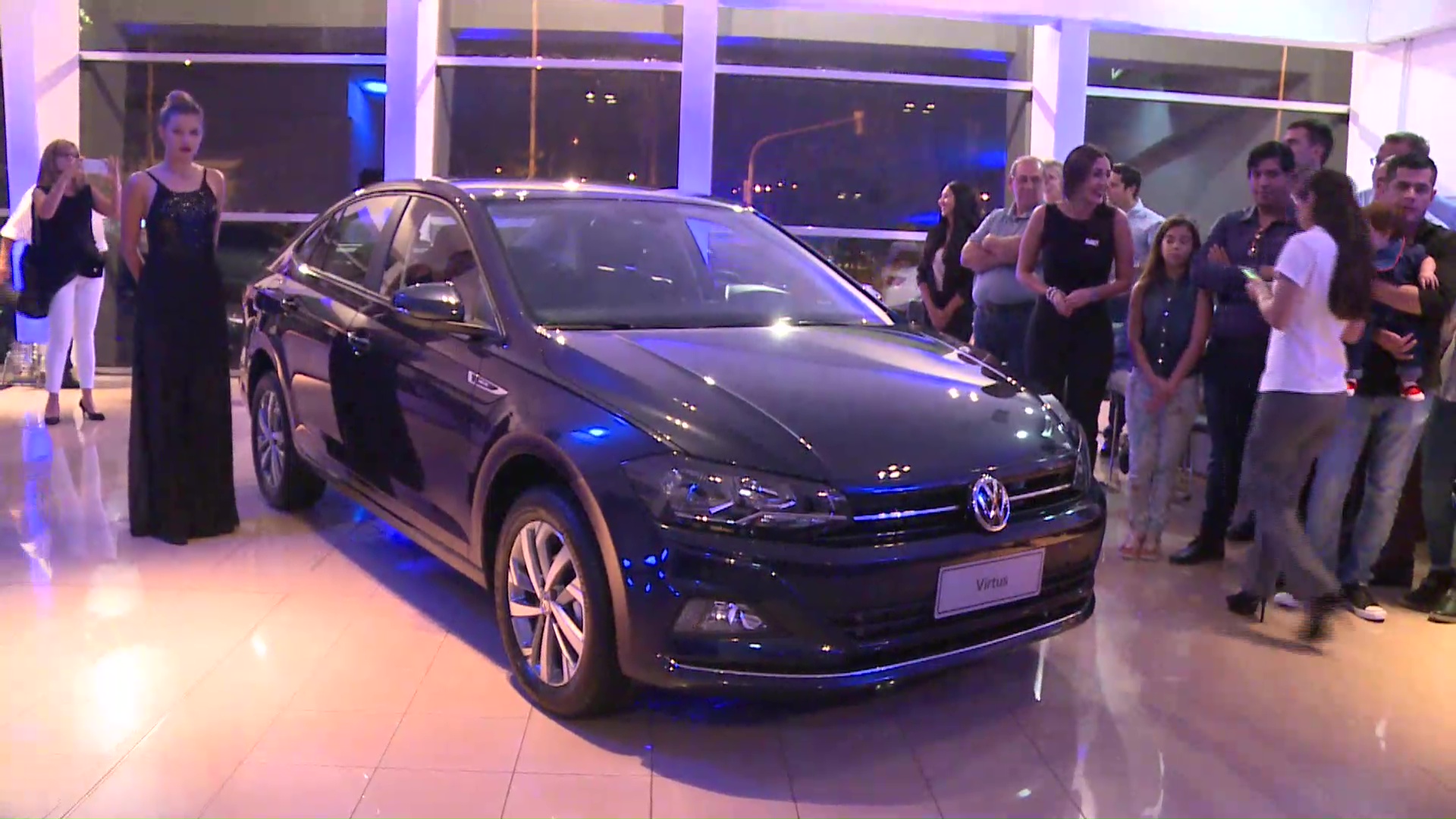 Lowe presentó “Virtus”, el nuevo sedán de Volkswagen