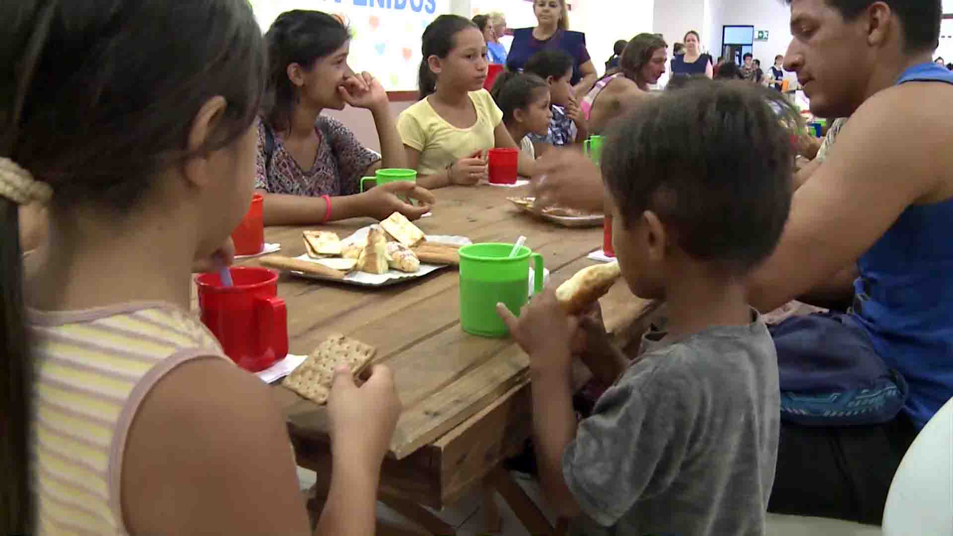Catedral de Posadas: sirvieron desayuno a personas en situación de calle