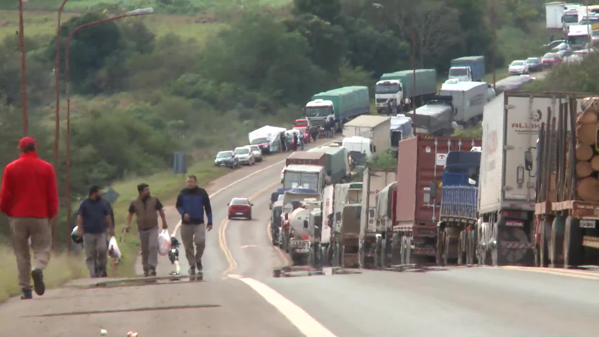 Paro contra las medidas nacionales: camioneros estarán en la ruta pero no habrá corte 