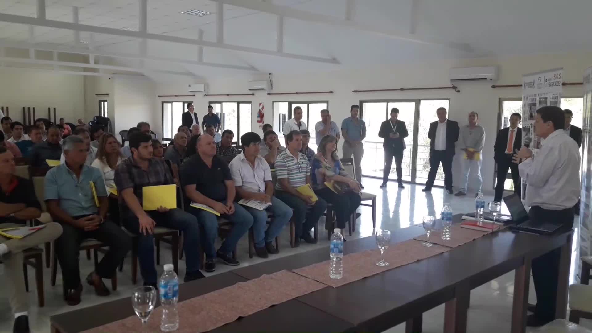 Reunión de la CODEIM: municipios y la provincia avanzan en un convenio para adquirir máquinaria vial